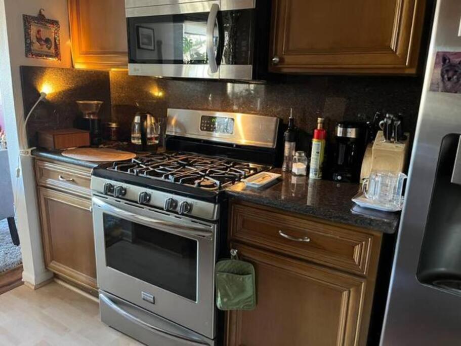 Spacious 2 Bedrooms. Prime Location 洛杉矶 外观 照片